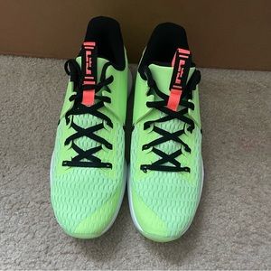 🛑SOLD🛑 Nike LeBron Witness 5 Lime Glow